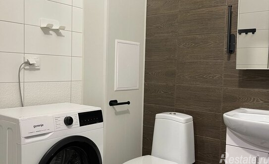 Продажа 1-комн квартиры на вторичном рынке Буденного (Володарский) пр-кт,  д. 19,  к. 1 стр 1