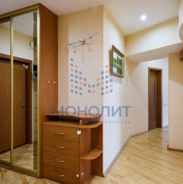 Продажа 3-комн квартиры на вторичном рынке Союзный проспект,  д. 22