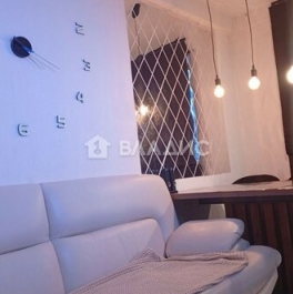 Продажа 3-комн квартиры на вторичном рынке Космонавтов пр-кт,  д. 94