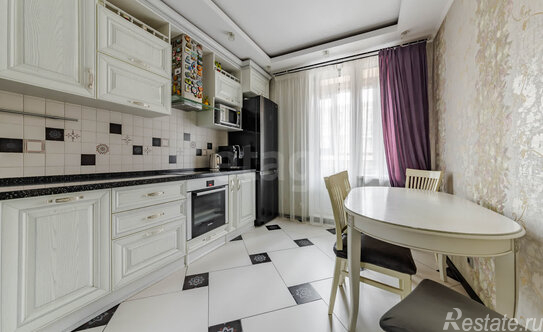 Продажа 2-комн квартиры на вторичном рынке Тимуровская улица,  д. 10 к2