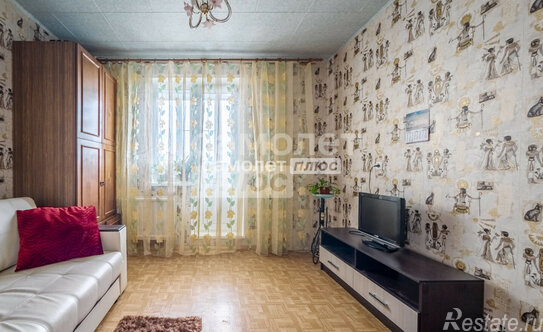 Продажа 3-комн квартиры на вторичном рынке Школьная улица,  д. 110 к1