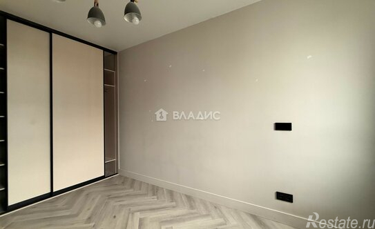 Продажа 3-комн квартиры на вторичном рынке пр-кт Куприна,  д. 36,  к. 2