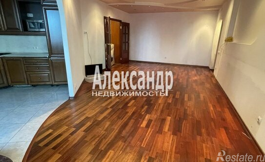 Продажа 3-комн квартиры на вторичном рынке Энгельса пр-кт