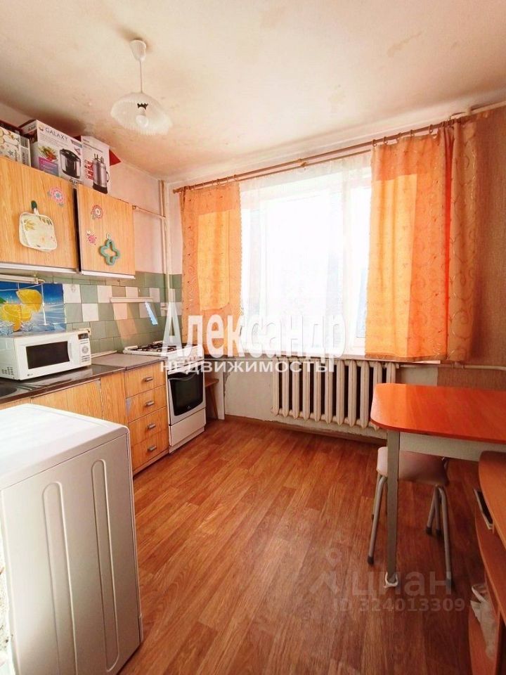 Продажа 1-комн квартиры на вторичном рынке Выборг, улица Рубежная, 27