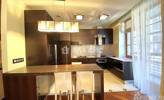 Продажа 3-комн квартиры на вторичном рынке Руновский пер,  д. 10,  к. 1