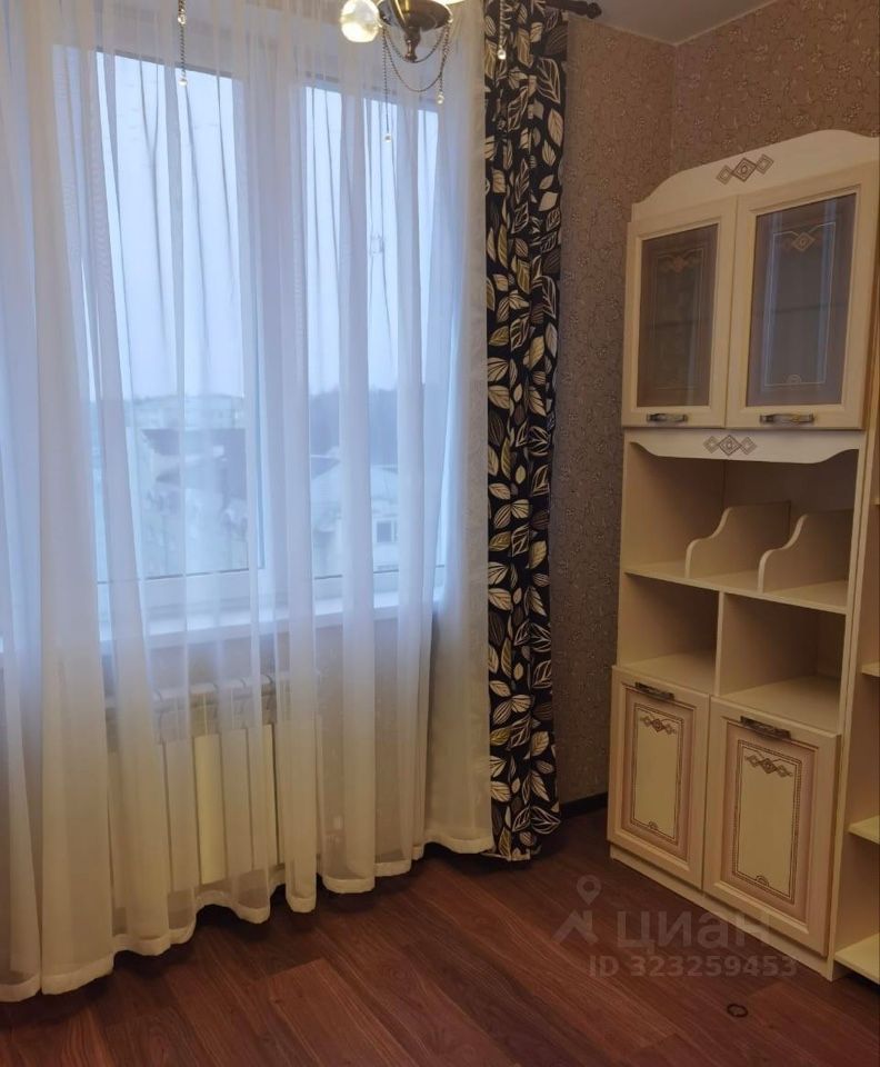 Продажа 3-комн квартиры на вторичном рынке Яхрома, Парковая улица, 8