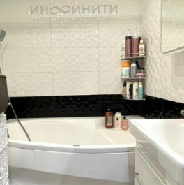 Продажа 3-комн квартиры на вторичном рынке улица Лётчика Грицевца,  д. 11