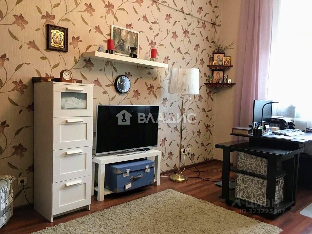 Продажа 2-комн квартиры на вторичном рынке Университетский проспект, 9