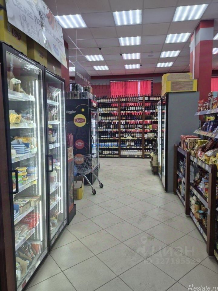 Продажа торгового помещения пр-кт Магеллана,  д. 2