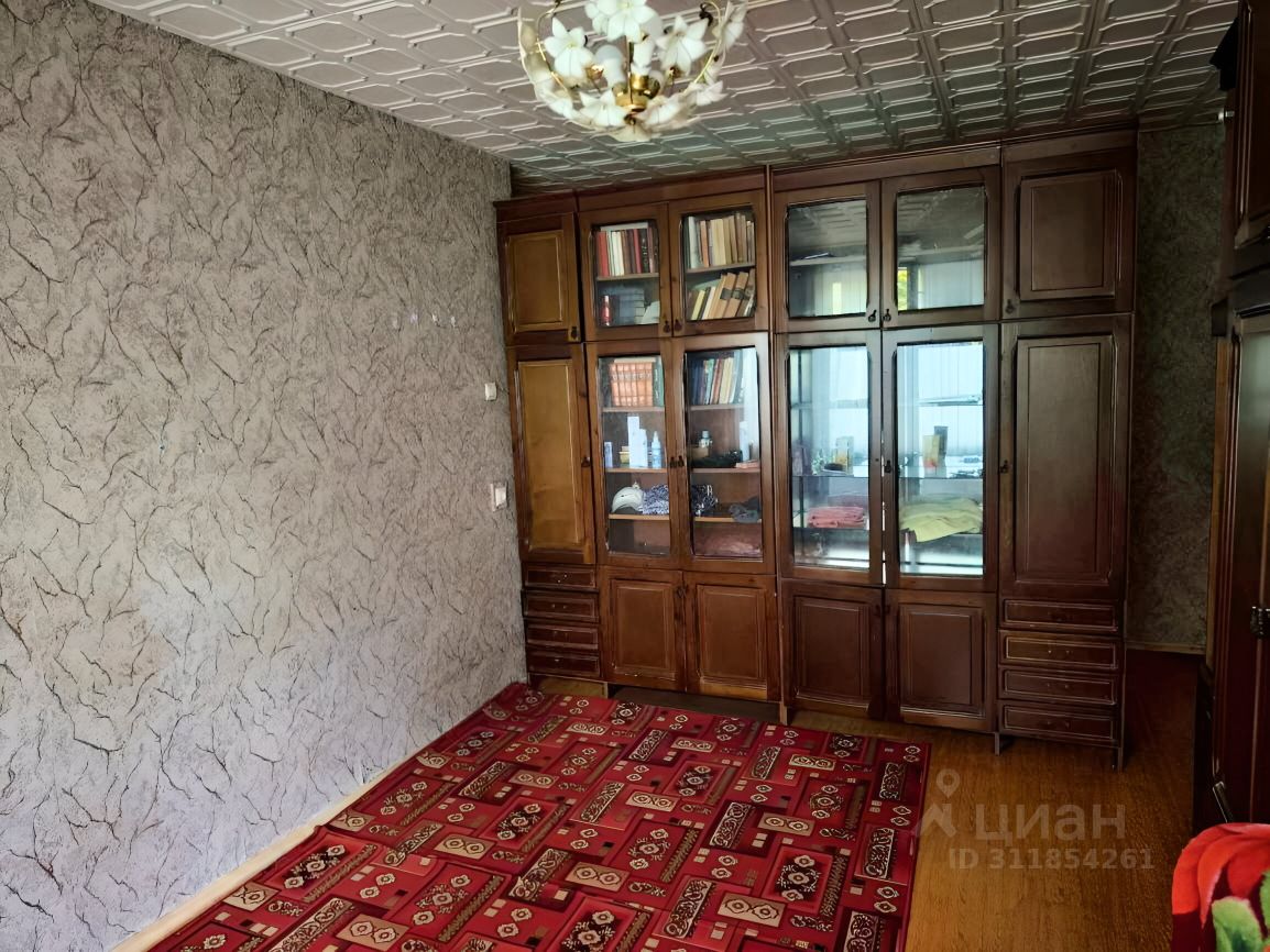 Продажа 3-комн квартиры на вторичном рынке улица Кулакова, 12К1