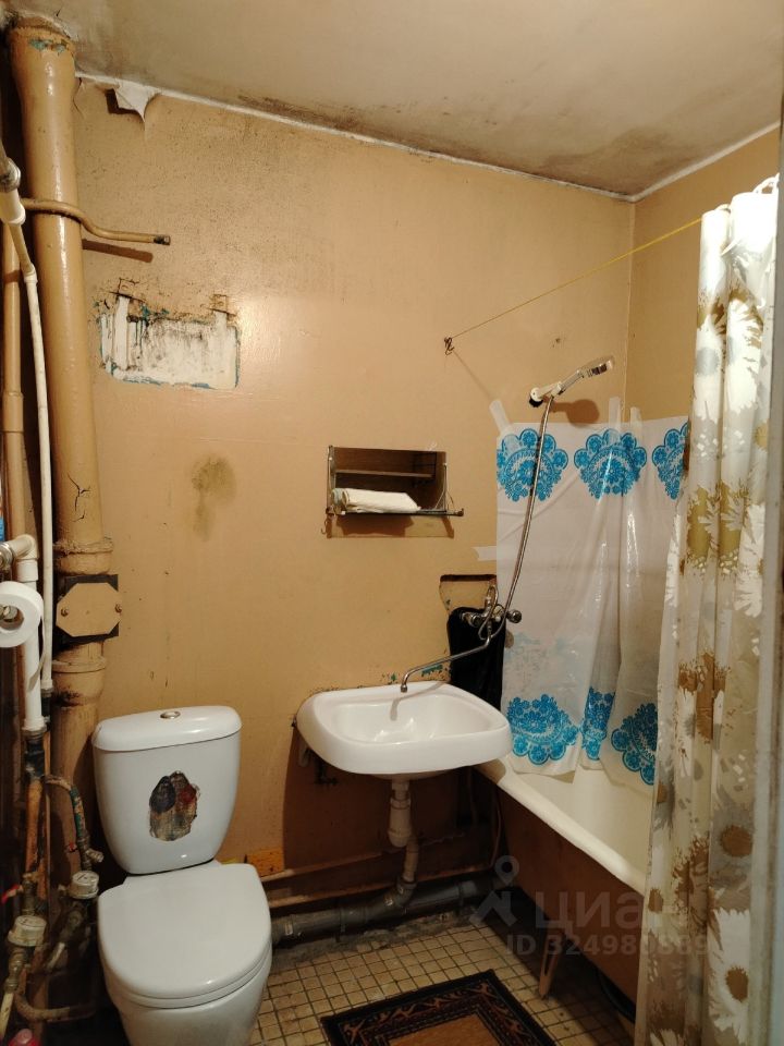 Продажа 1-комн квартиры на вторичном рынке 6-й мкр,  д. 22