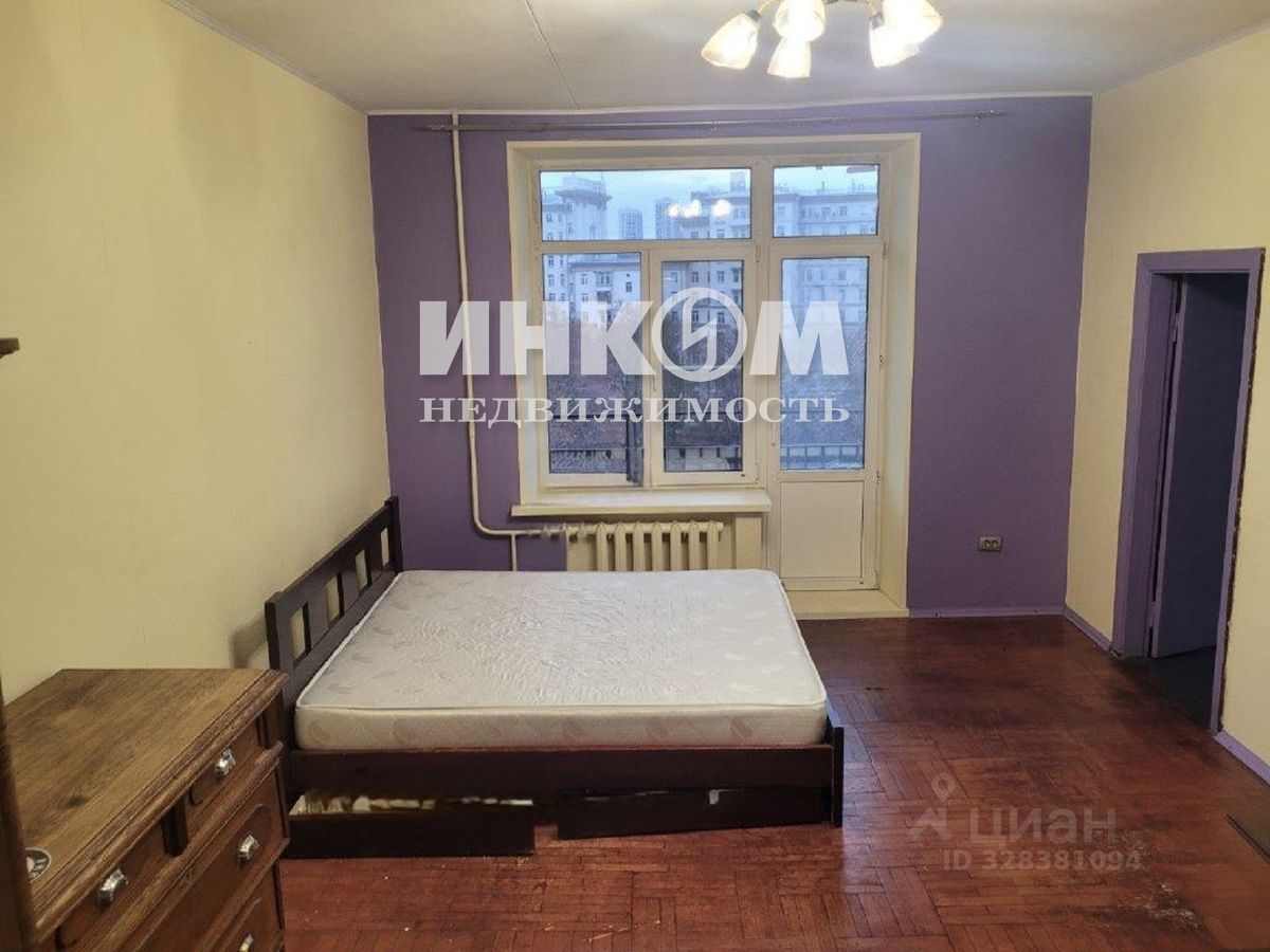 Продажа 2-комн квартиры на вторичном рынке Кутузовский проспект, 30