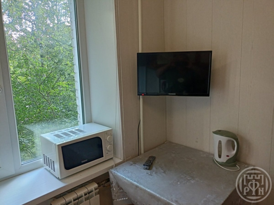 Продажа 2-комн квартиры на вторичном рынке Петергоф г., Жарновецкого ул. ,  д. 6