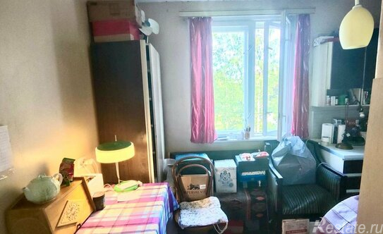 Продажа 3-комн квартиры на вторичном рынке ул Купчинская,  д. 33