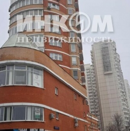 Продажа 4-комн квартиры на вторичном рынке Производственная улица,  д. 2