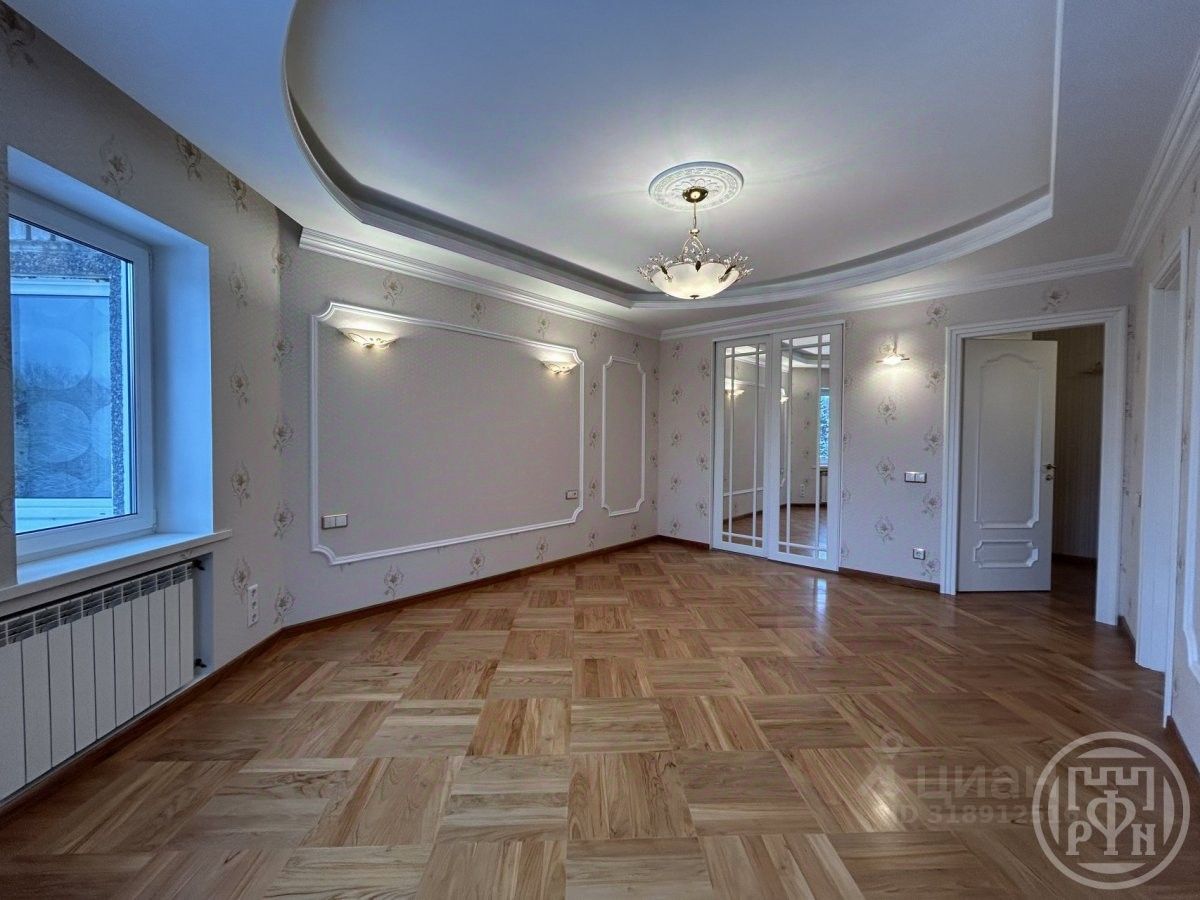 Продажа 4-комн квартиры на вторичном рынке Сертолово, улица Ветеранов, 10
