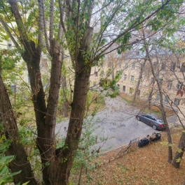 Продажа 3-комн квартиры на вторичном рынке Дойников переулок,  д. 5-7