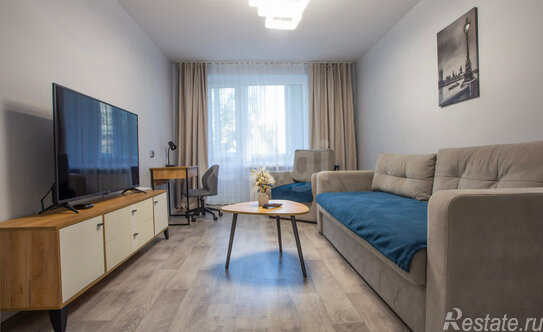 Продажа 3-комн квартиры на вторичном рынке Звёздная улица,  д. 14