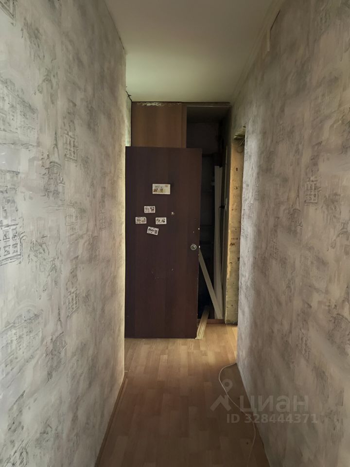 Продажа 3-комн квартиры на вторичном рынке пос. Парголово, улица Первого Мая, 91