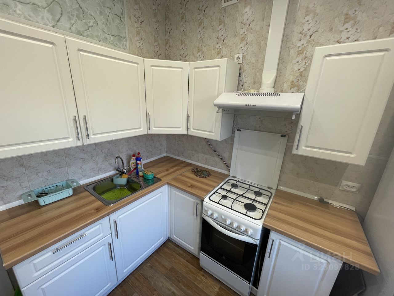 Аренда 2-комн квартиры на вторичном рынке набережная Мартынова, 12