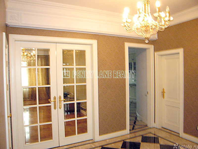 Продажа 3-комн квартиры на вторичном рынке Климентовский пер, 2