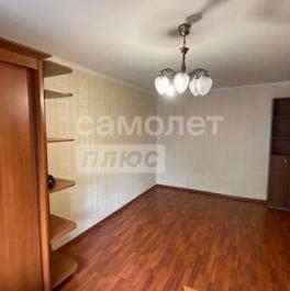 Продажа 1-комн квартиры на вторичном рынке ул Космонавтов,  д. 4