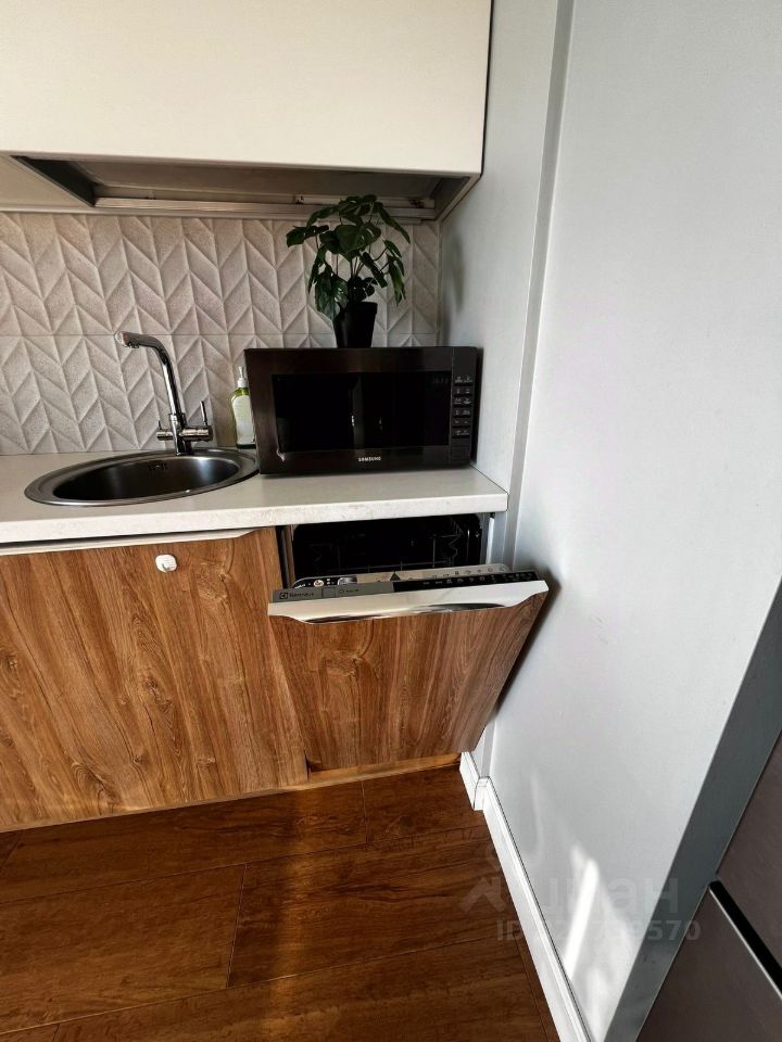 Продажа 1-комн квартиры на вторичном рынке Сестрорецк, улица Токарева, 24