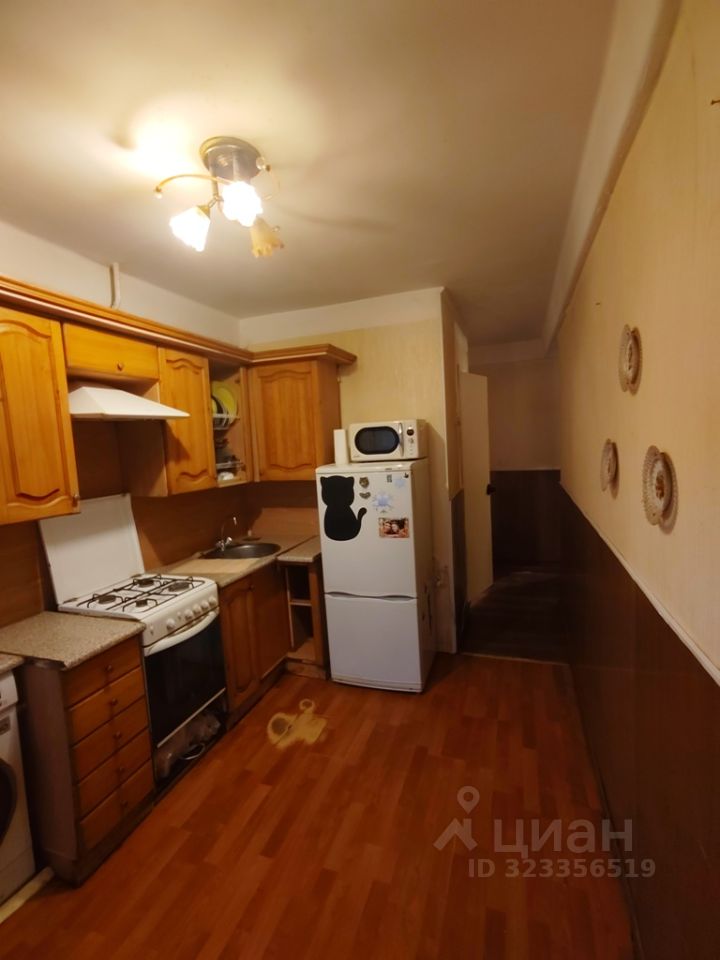 Продажа 4-комн квартиры на вторичном рынке улица Маршала Тухачевского, 39