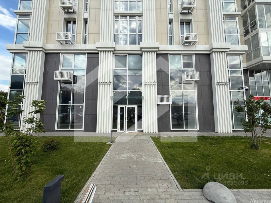 Продажа торгового помещения Ореховый б-р