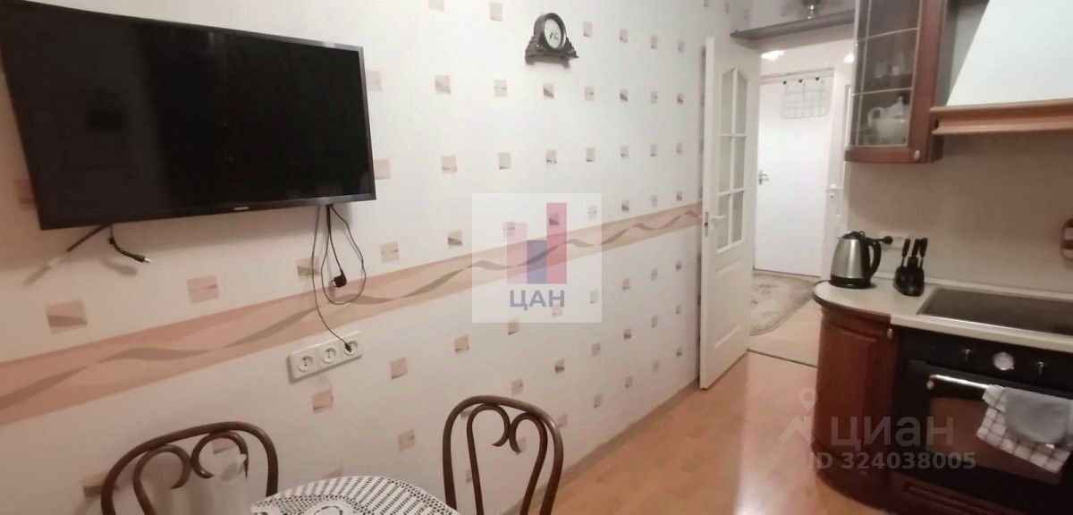 Продажа 1-комн квартиры на вторичном рынке Фестивальная улица, 28