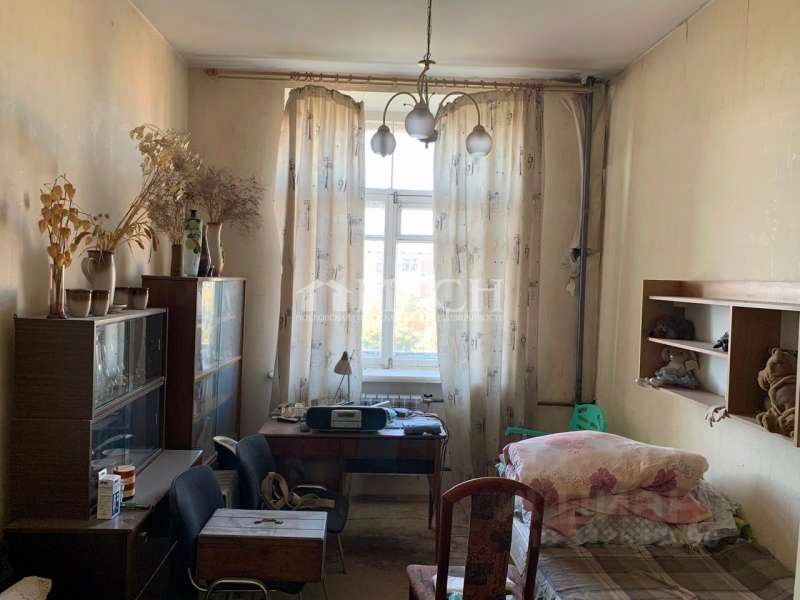 Продажа 2-комн квартиры на вторичном рынке улица Строителей, 7К1