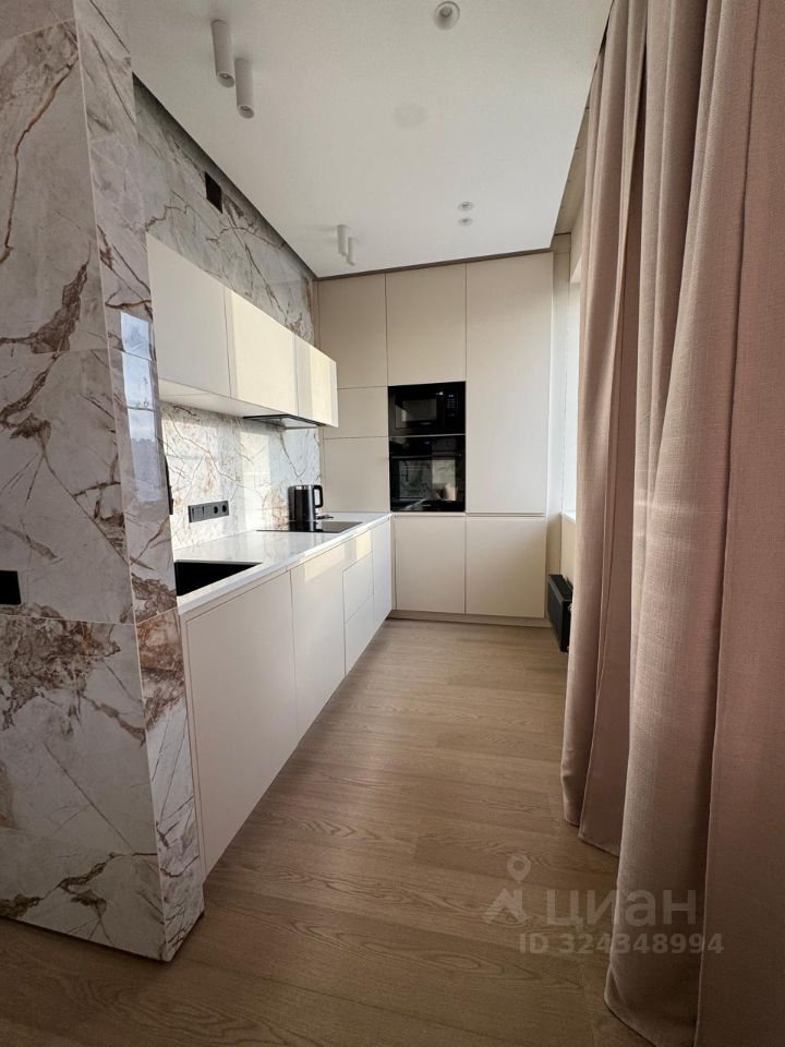 Продажа 2-комн квартиры на вторичном рынке Новоясеневский проспект, 3В