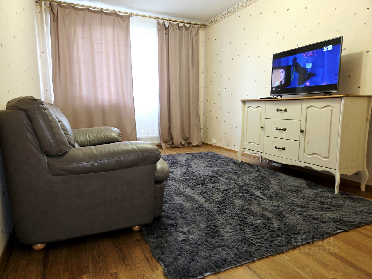 Аренда 2-комн квартиры на вторичном рынке Митинская улица, 25К2