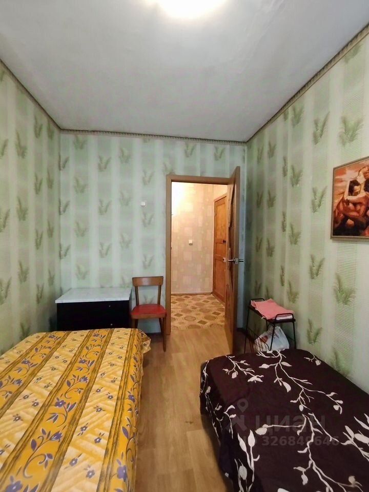 Продажа 2-комн квартиры на вторичном рынке Кириши, Волховская набережная, 6