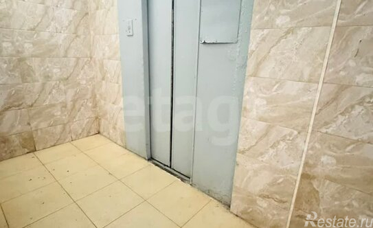 Продажа 2-комн квартиры на вторичном рынке Замшина улица,  д. 31