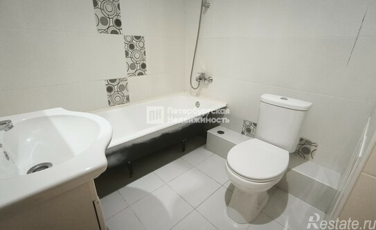 Продажа 1-комн квартиры на вторичном рынке Парашютная улица,  д. 54