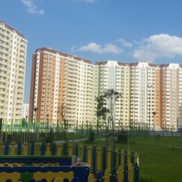 Продажа 4-комн квартиры на вторичном рынке улица Авиаторов,  д. 5 к6