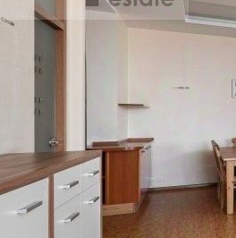 Аренда 4-комн квартиры на вторичном рынке Авиационная улица, 79А