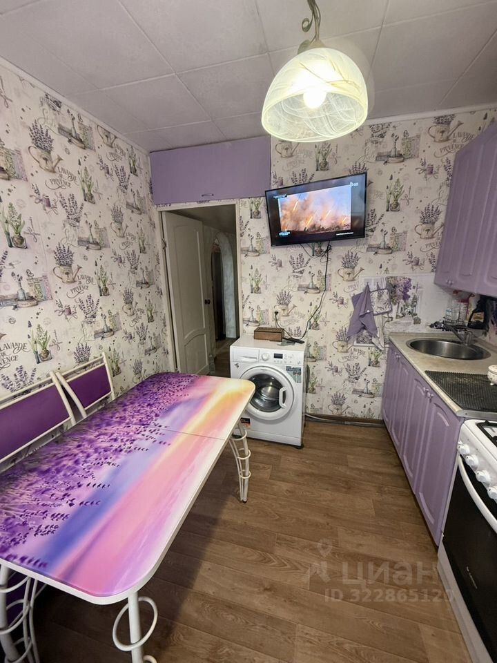 Продажа 2-комн квартиры на вторичном рынке Ногинск-9 мкр, с. Стромынь, улица Спортивная,  д. 12