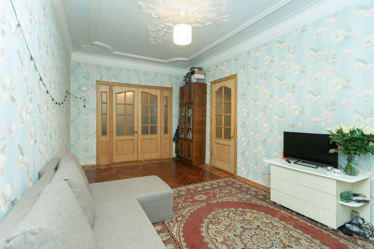 Продажа 4-комн квартиры на вторичном рынке Таллинская улица, 12/18