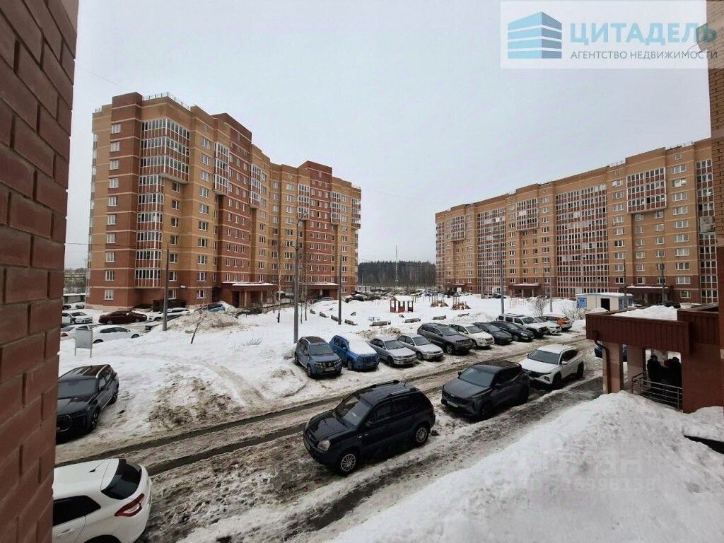Продажа 2-комн квартиры на вторичном рынке Голицыно, проезд Промышленный, 2к2