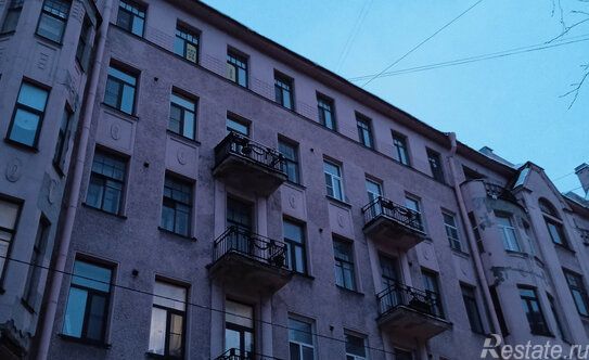 Продажа 4-комн квартиры на вторичном рынке Чкаловский пр-кт