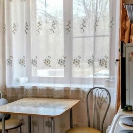 Продажа 2-комн квартиры на вторичном рынке Ветеранов пр-кт,  д. 75,  к. 4