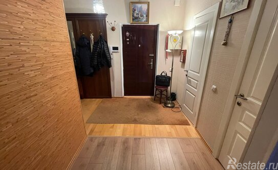 Продажа 2-комн квартиры на вторичном рынке Яхтенная улица,  д. 33 к1