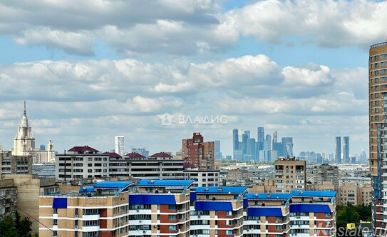 Продажа 2-комн квартиры на вторичном рынке улица Гарибальди,  д. 17 к3