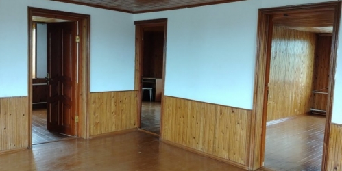 Коттедж/дом Средняя Колония дер.,  д. 33