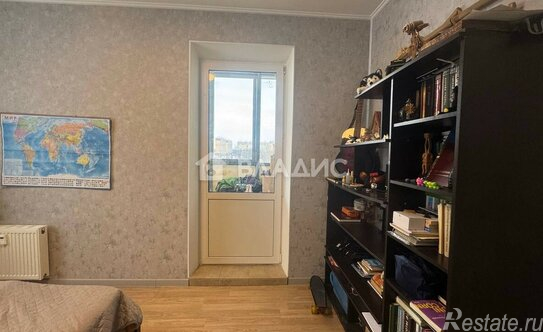 Продажа 2-комн квартиры на вторичном рынке Зенино, улица Камова,  д. 9 к3