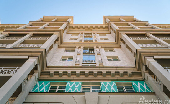 Продажа 2-комн квартиры на вторичном рынке Плесецкая ул,  д. 6