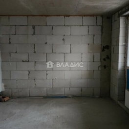 Продажа 1-комн квартиры на вторичном рынке Валентиновка, улица Горького,  д. 79 к21