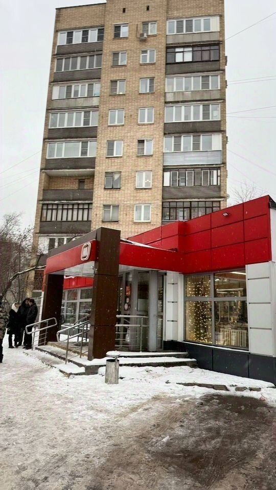 Продажа 2-комн квартиры на вторичном рынке Верхняя улица,  д. 1